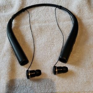 Wireless ear buds